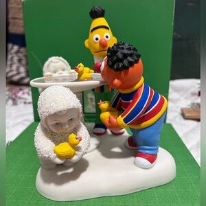 2005 Snowbabies Sesame Street Rubber Duckie, Have Some Fun with Bert & E…